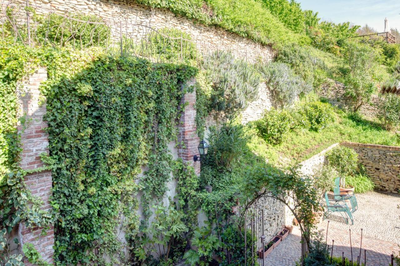 Villa La Favorita Alba  Luaran gambar