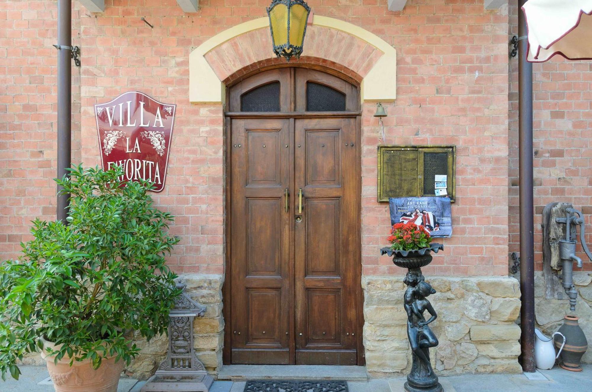 Villa La Favorita Alba  Luaran gambar